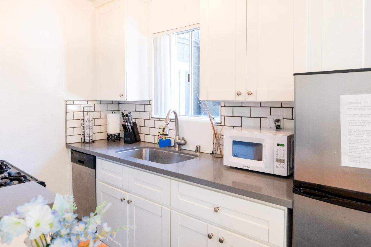 Hollywood/Koreatown 2 Bedroom With Parking لوس أنجلوس المظهر الخارجي الصورة